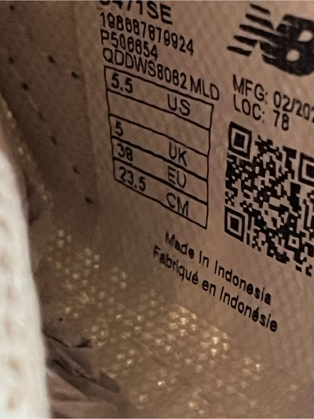 Sezane x New Balance Women's Tan, Navy & Cream Retro Runner Sneakers - Picture 10 of 10